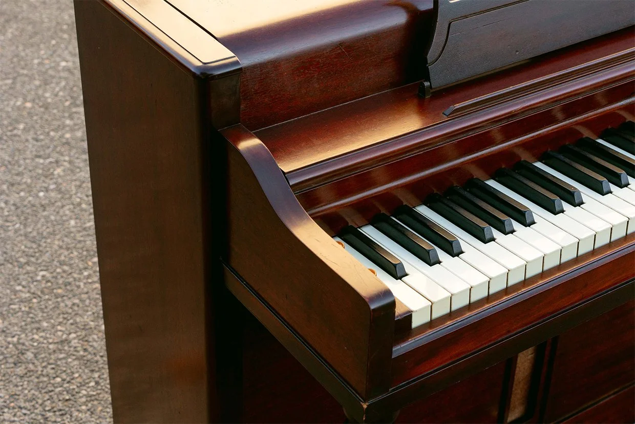 Vintage keyboard shop — Tropical Fish